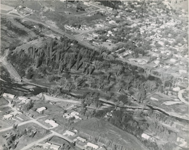 Scene1972flood050.jpg